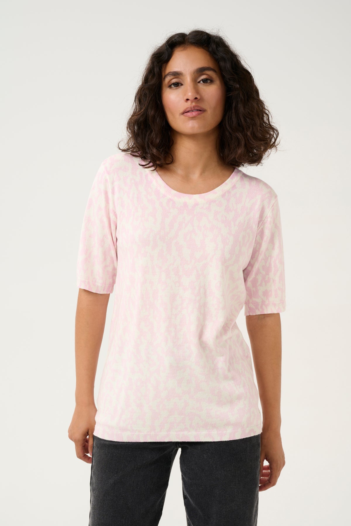 KAliz Pullover Pink/Chalk Graphic Print