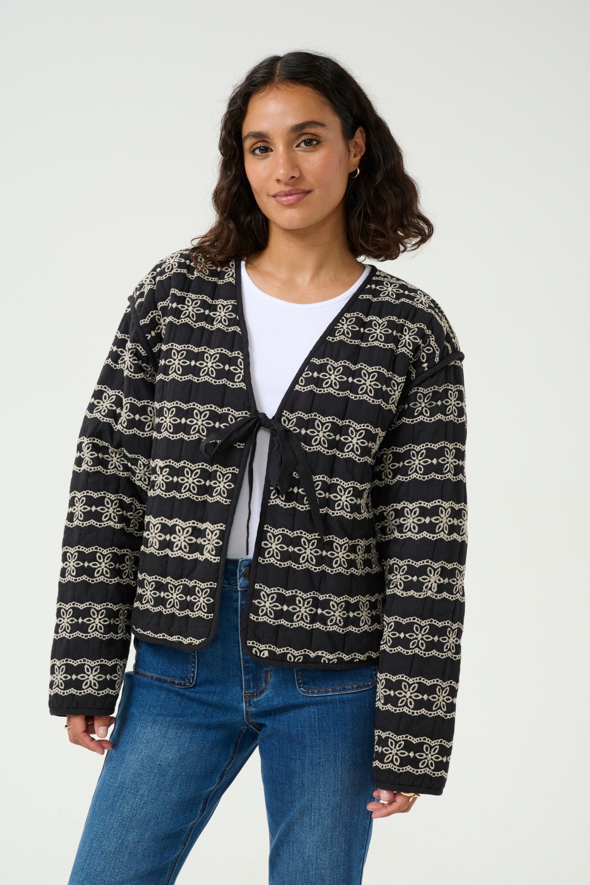 KAronia Jacket Black / Chalk embroidery - 10509824