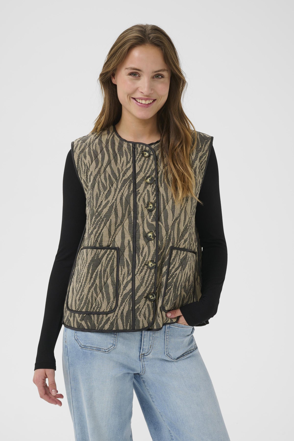 KAkayla Waistcoat Feather Gray / Black Animal - 10510162