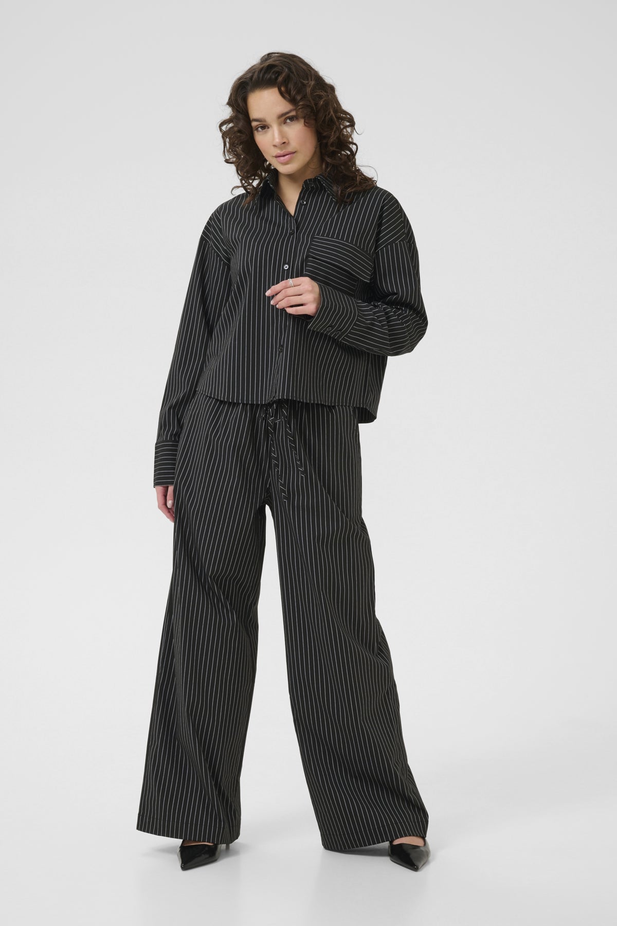KAeliana Shirt Black / Chalk Pinstripe - 10510609