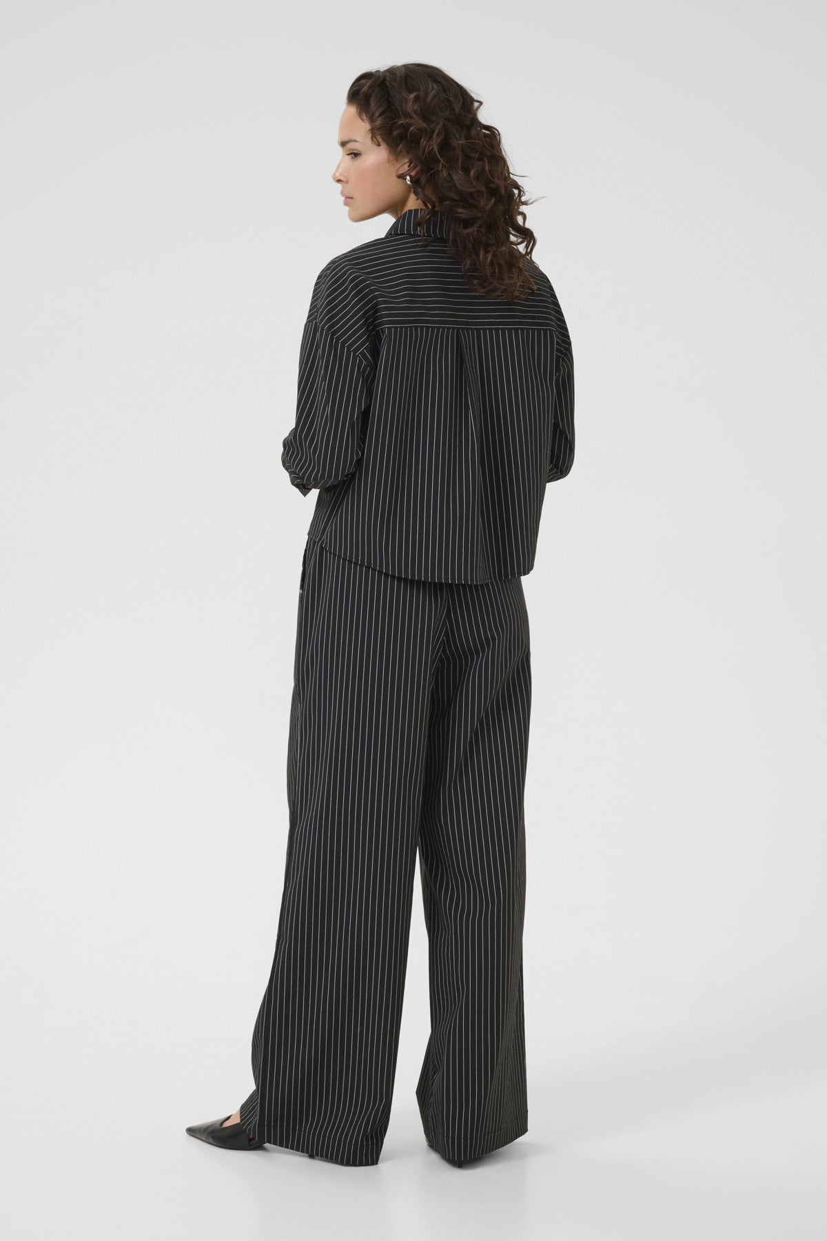 KAeliana Shirt Black / Chalk Pinstripe - 10510609
