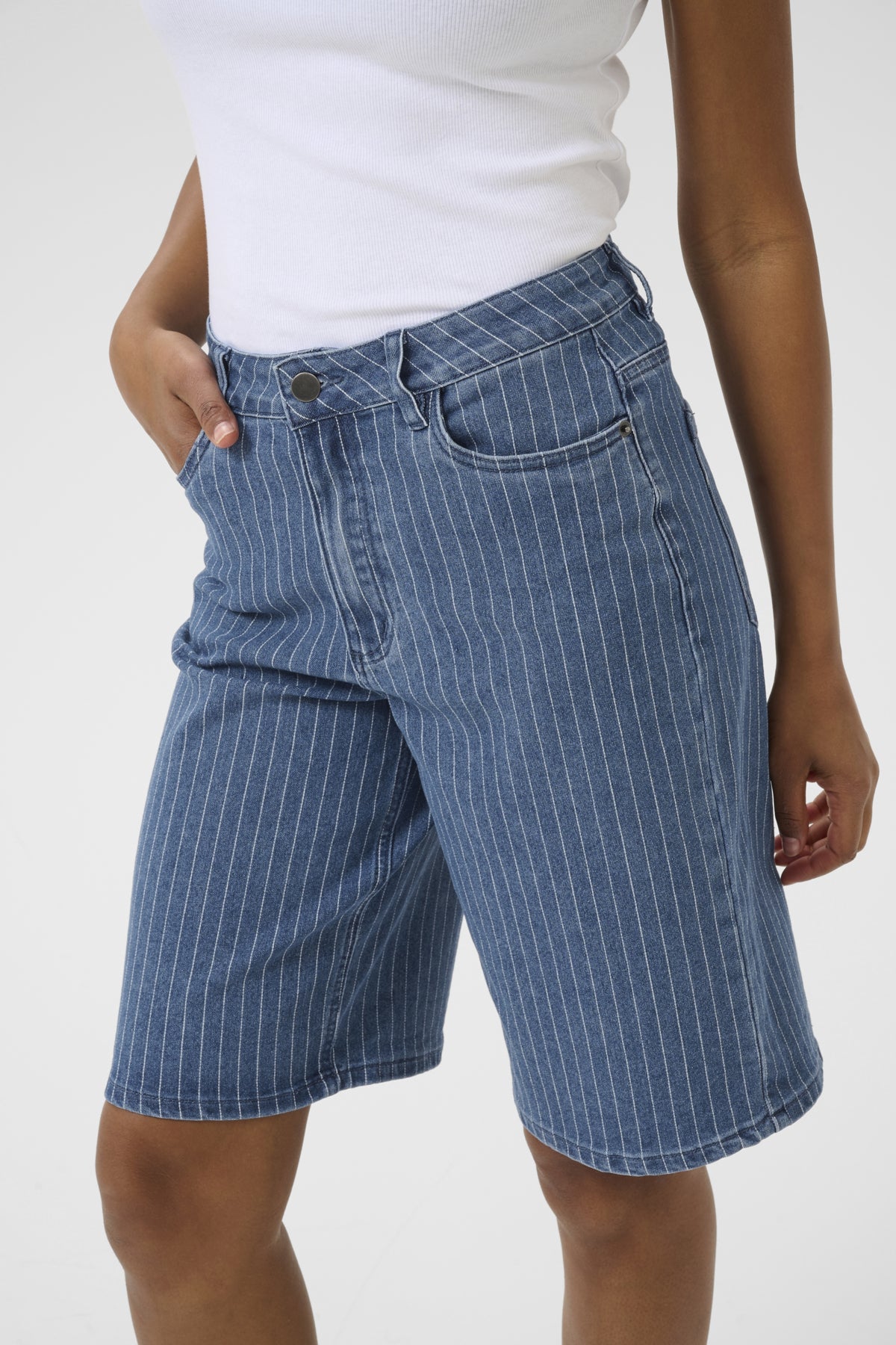KAreece Denim Bermuda Shorts Medium Blue Denim Pinstripe - 10552415