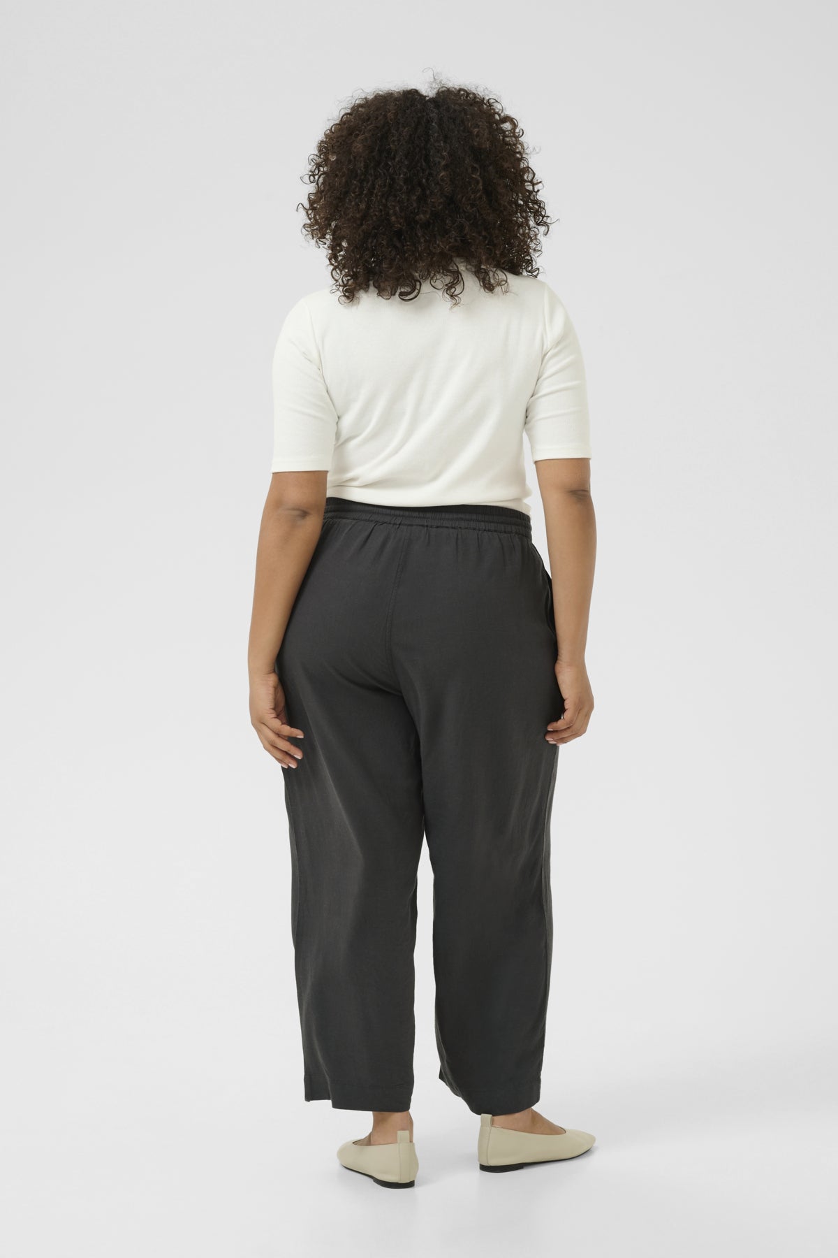 KCmille Cropped Pants Black Oyster - 10583098