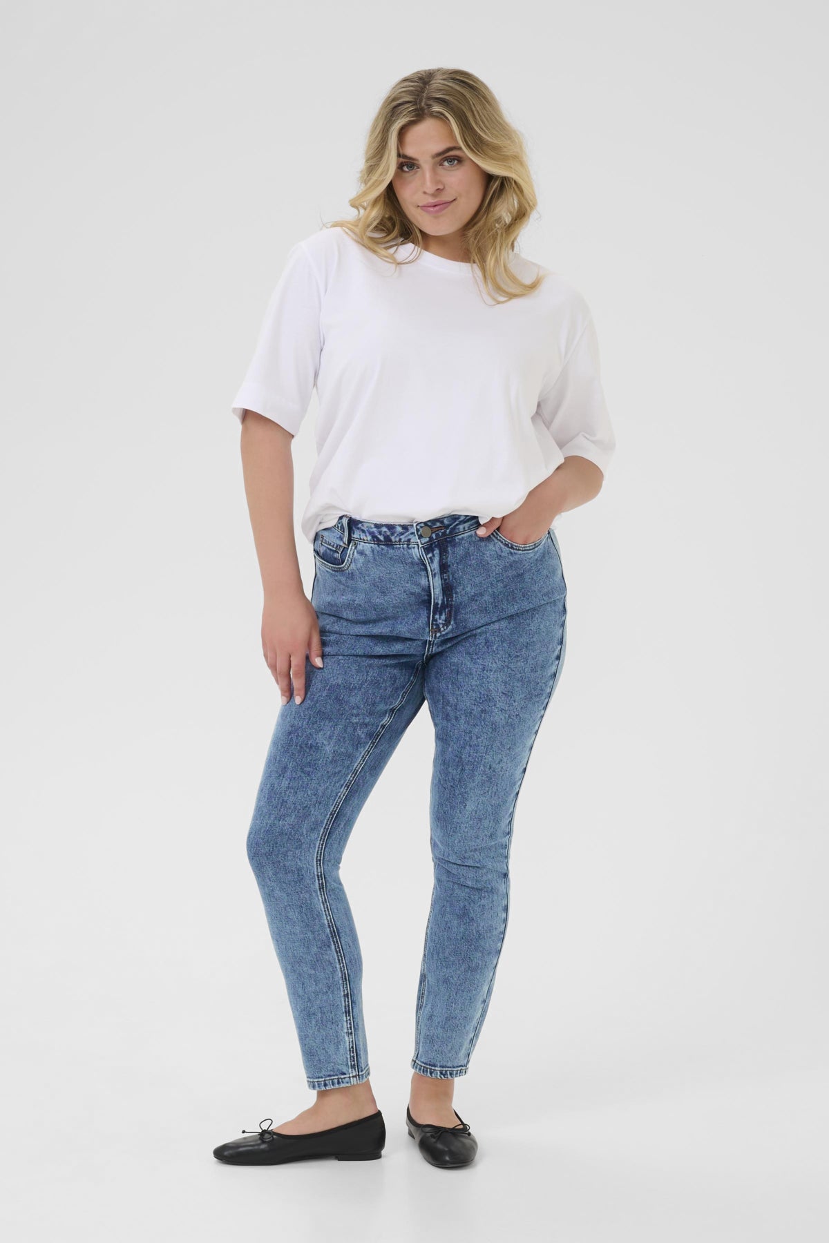 KCelona HW Slim Jeans Washed Medium Blue Denim - 10583401