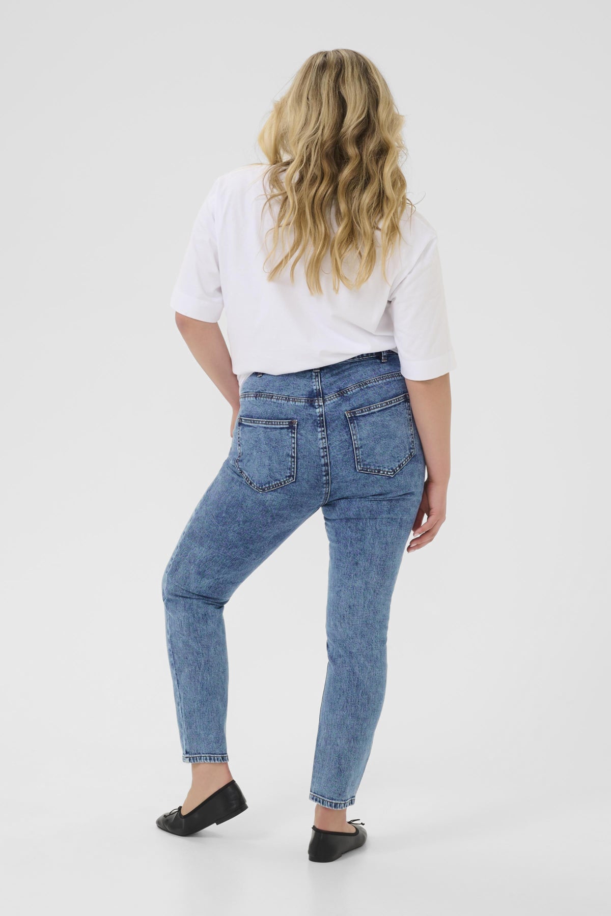 KCelona HW Slim Jeans Washed Medium Blue Denim - 10583401
