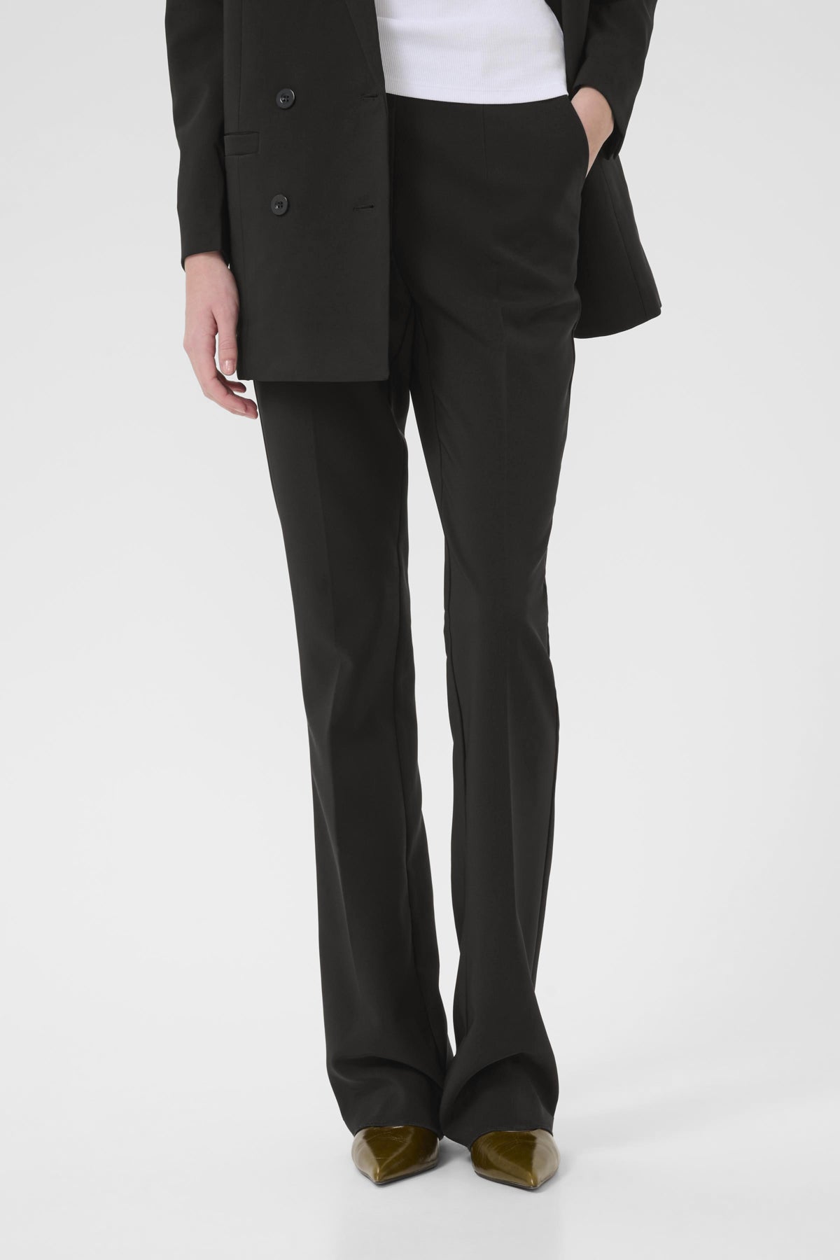 JoelleGZ HW flared pants NOOS Black - 10909327