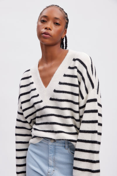 AlphaGZ V-neck striped NOOS Ivory black striped - 10909344 Thumbnail