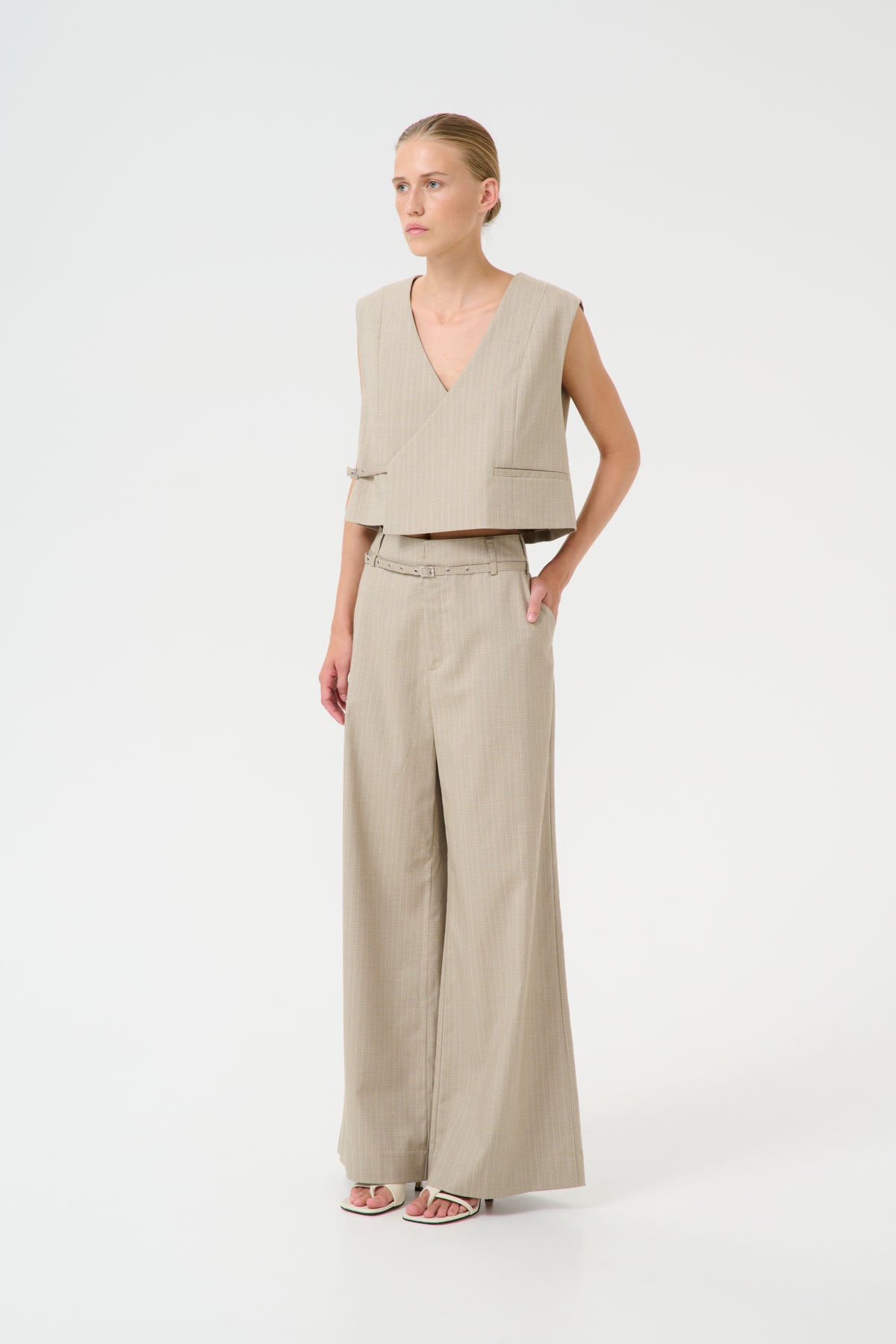 GZtiff HW wide pants Pinstripe dust green