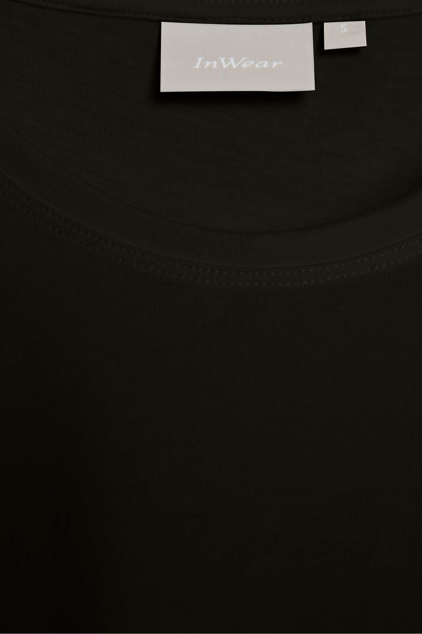 Rena T-shirt Black - 30100782