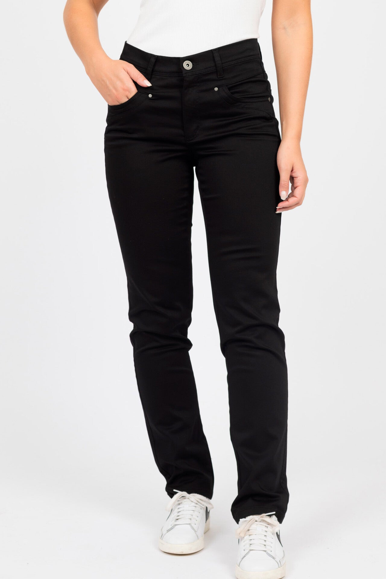 113032Black