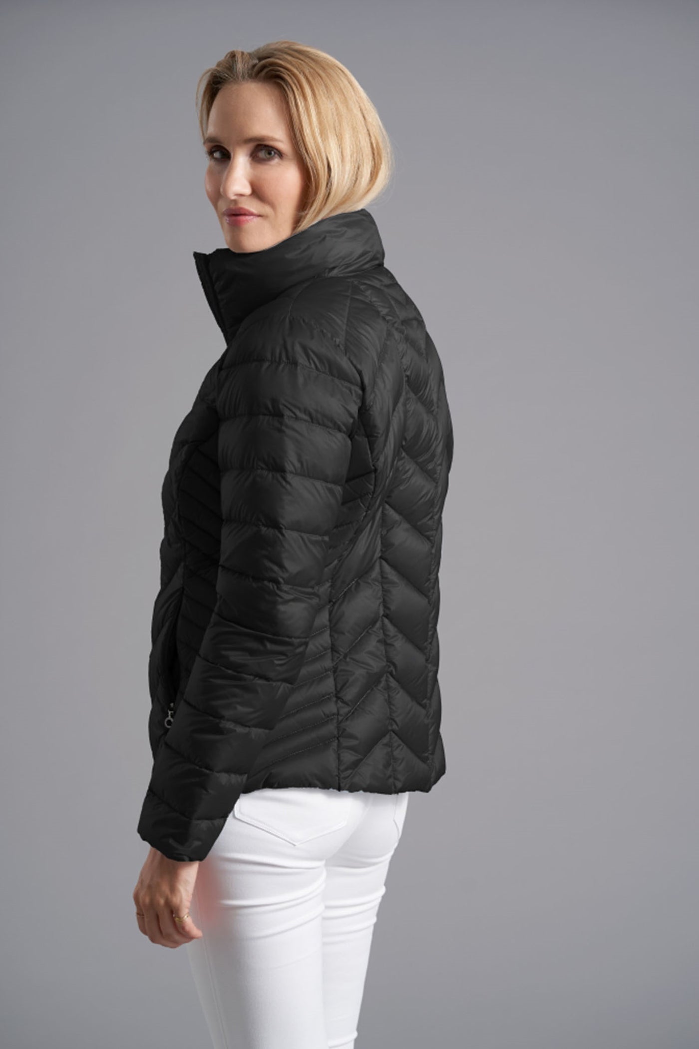 Etta Black - 0221-2440-62