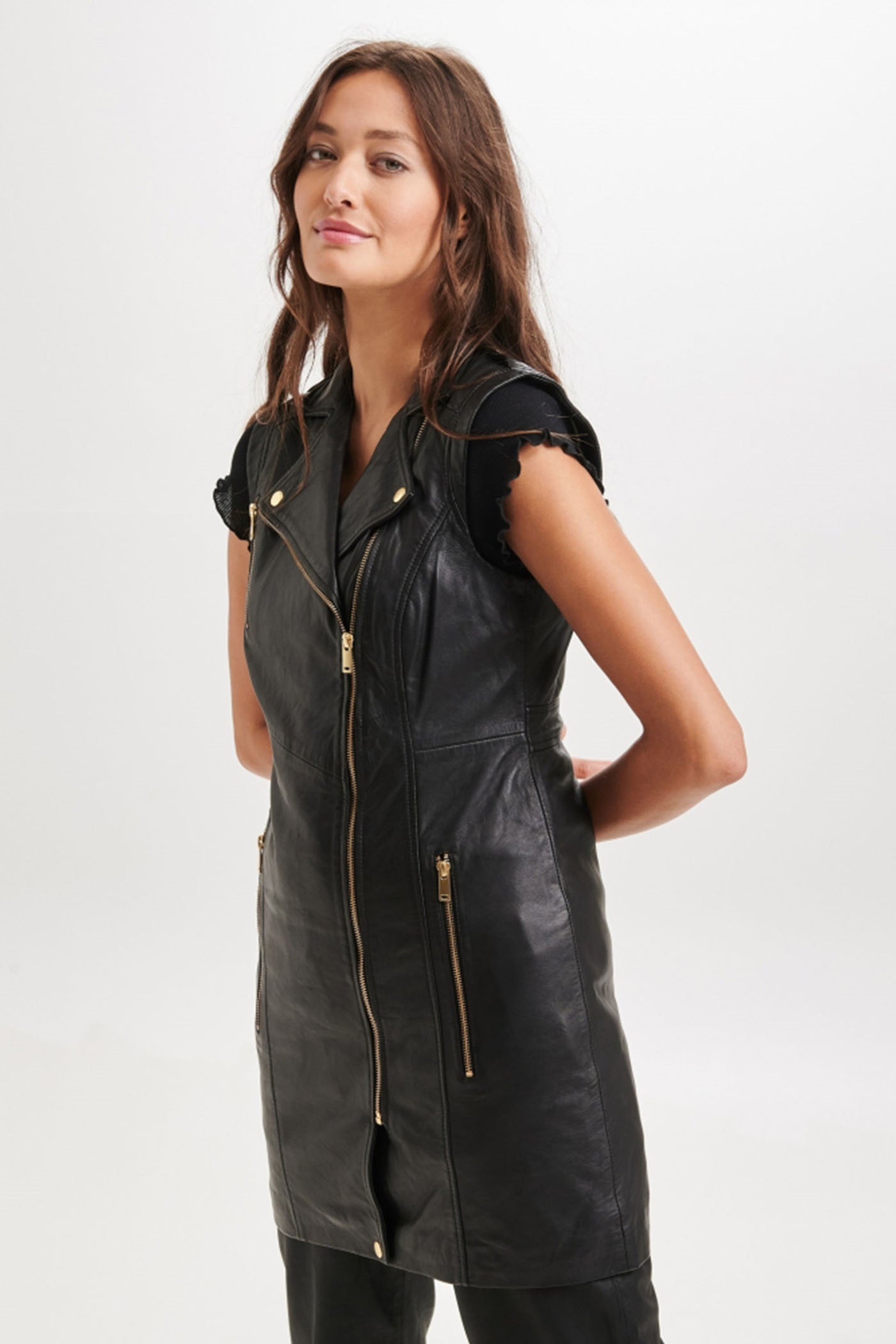 Long Vest Black w. Gold acc. - 11127