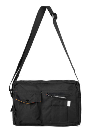 129933Black