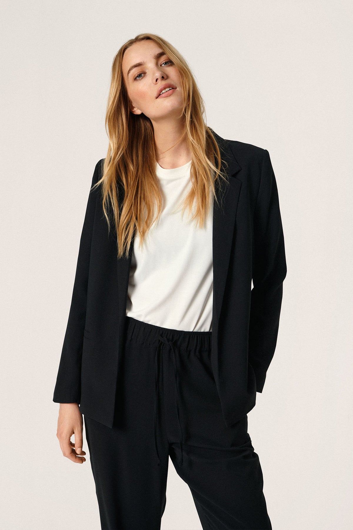 SLShirley Blazer LS Black - 30405412