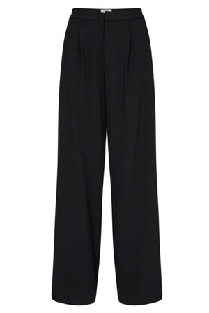 133674Black