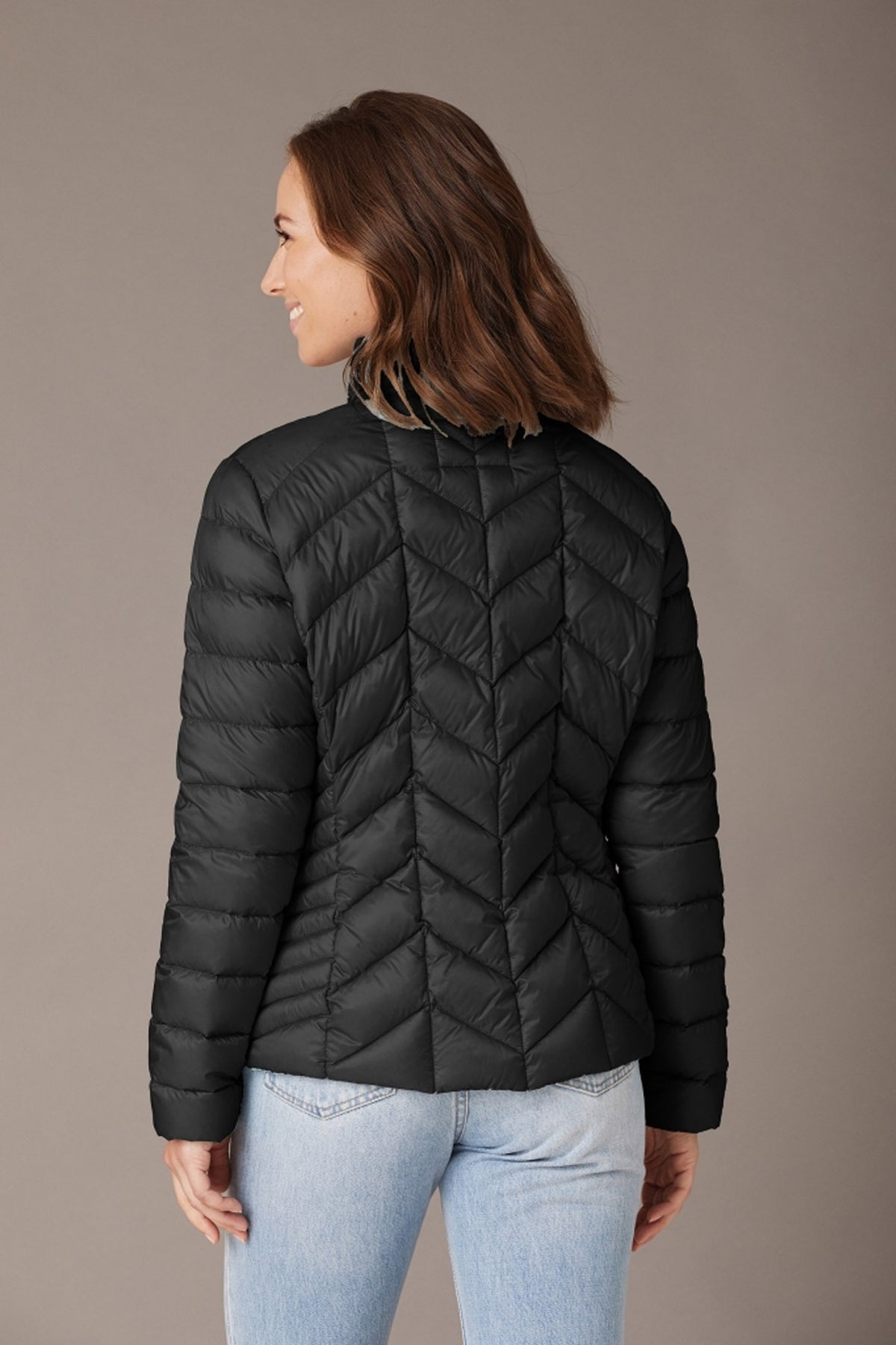 Daisy Black - 0123-2040-62