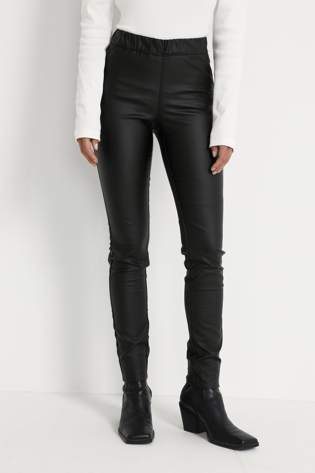 Ada coated Jeggings Black deep - 10501626
