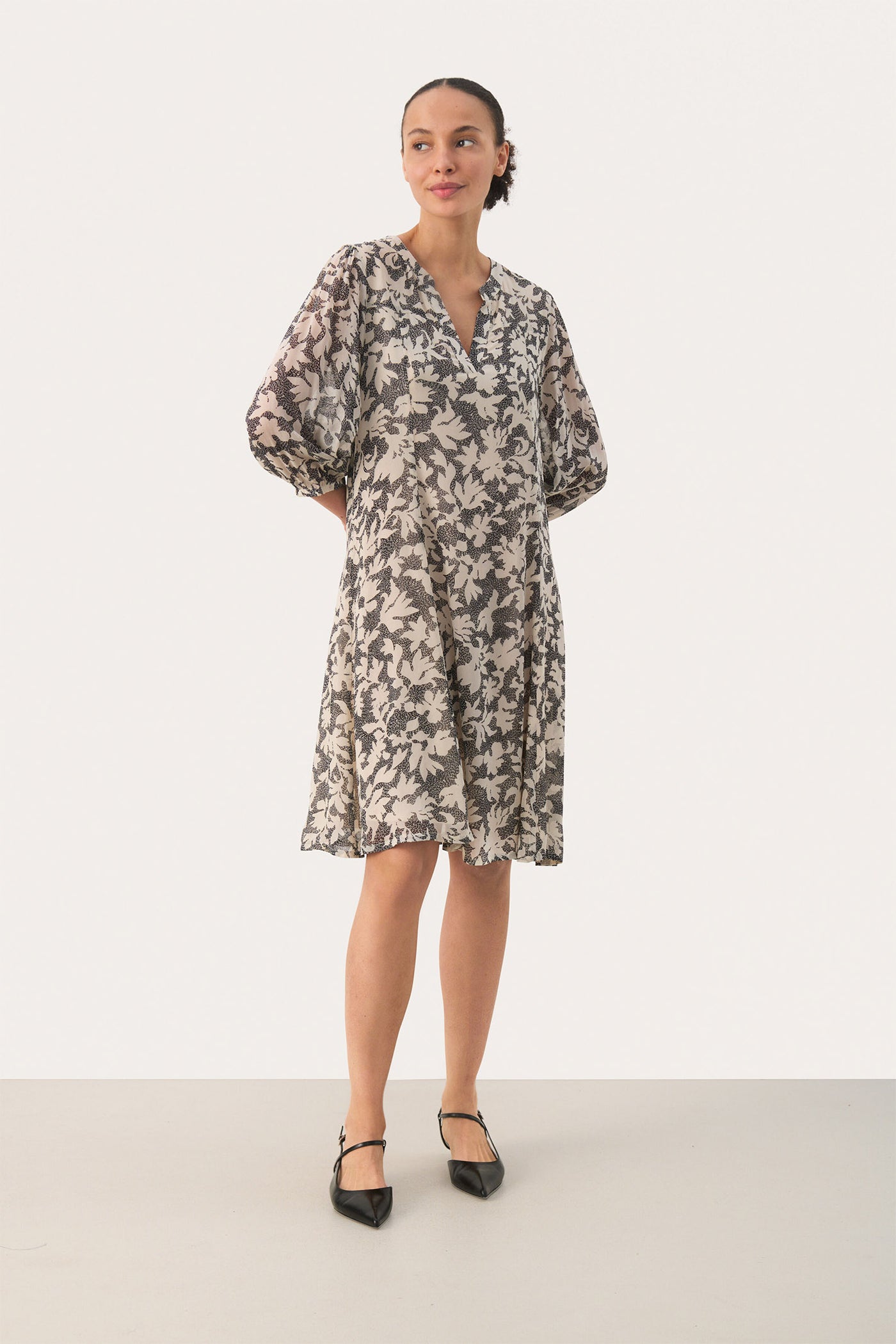 BotellePW DR Black Stitch Leaf print - 30307896