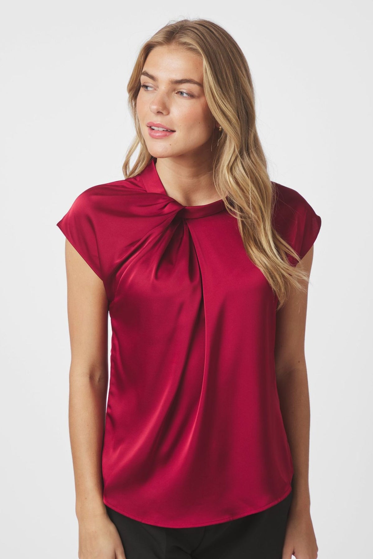 Fleur Drapy Satin Wine - 160990