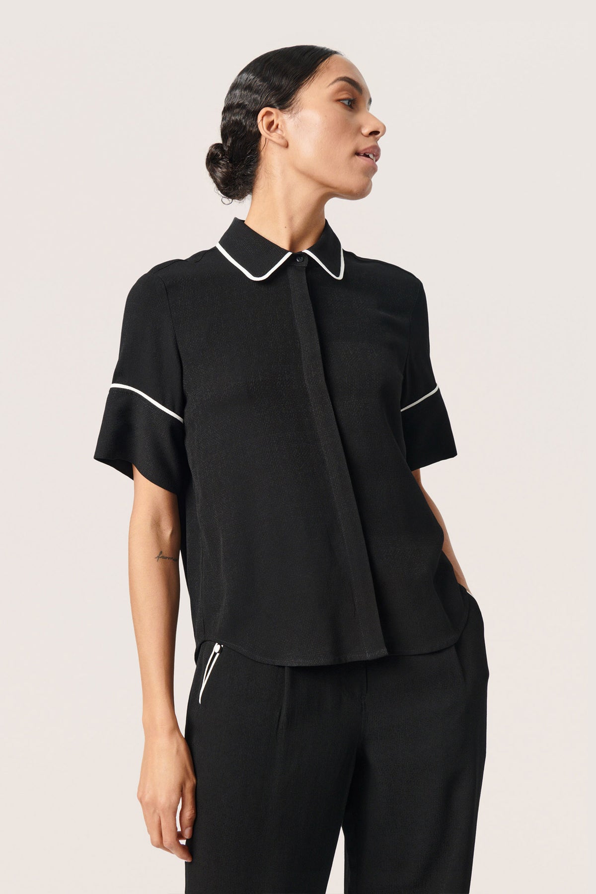 SLGuilia Shirt SS Black - 30407391