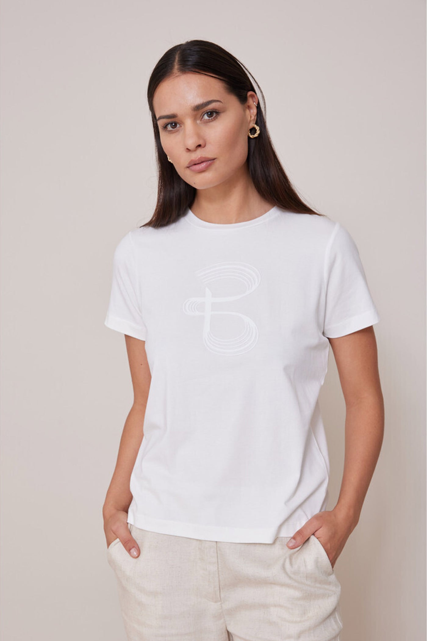 AlnusBBRuba tee White - BBW4000
