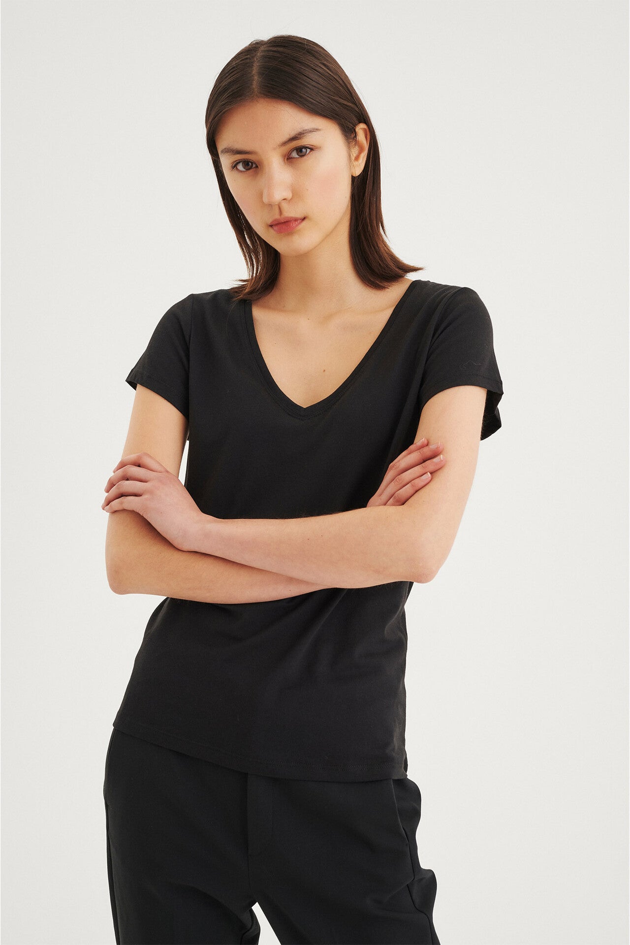 151819Black