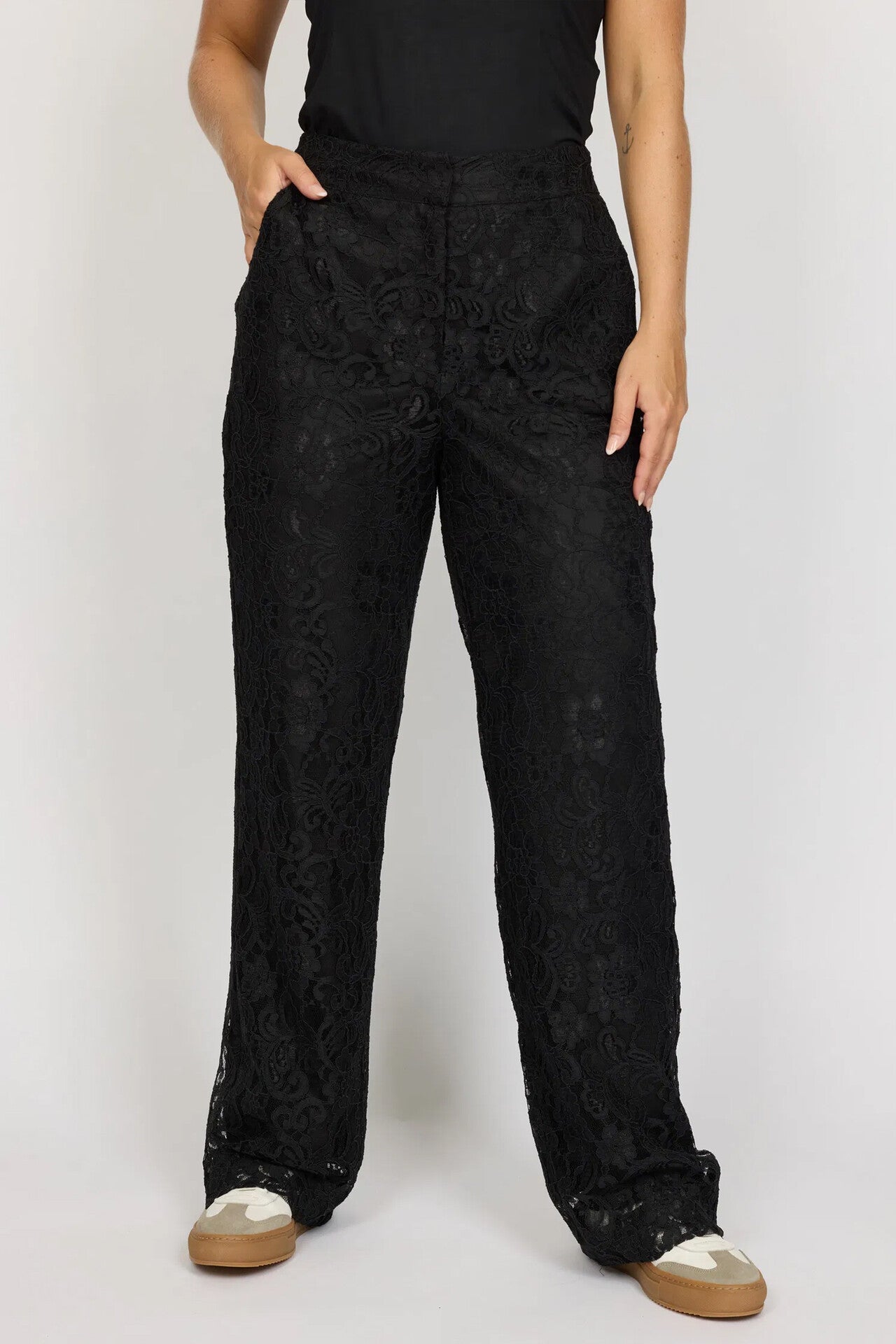 152783Black