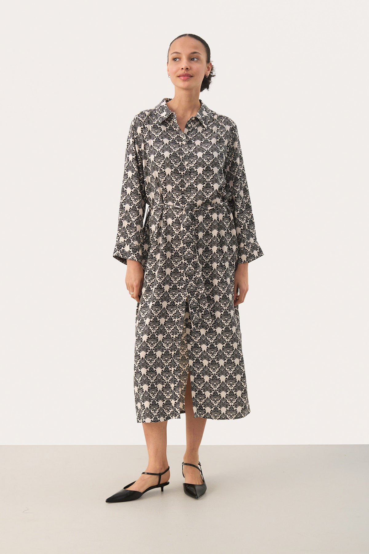 BintiPW DR Black Graphic Print - 30308823