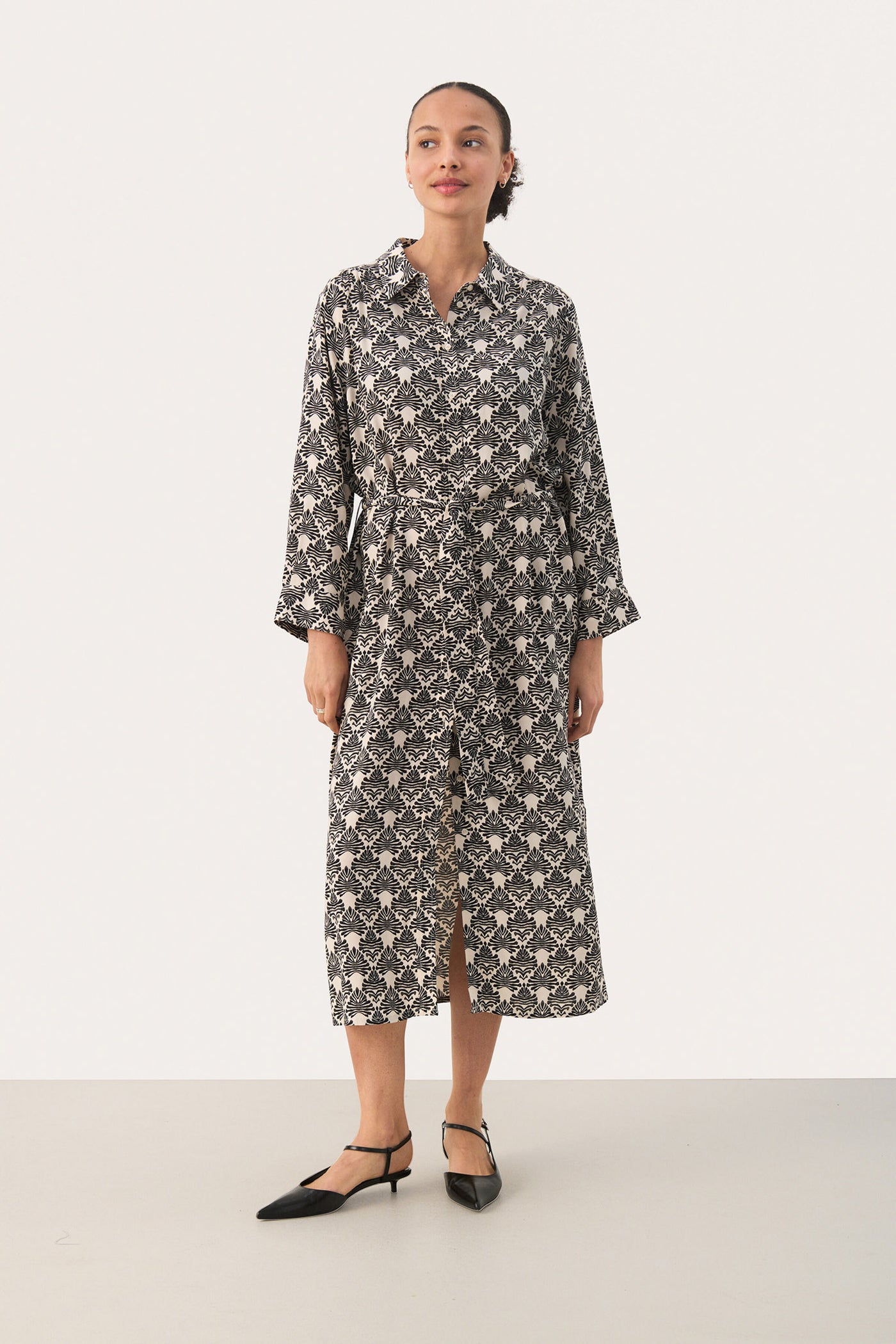 BintiPW DR Black Graphic Print - 30308823
