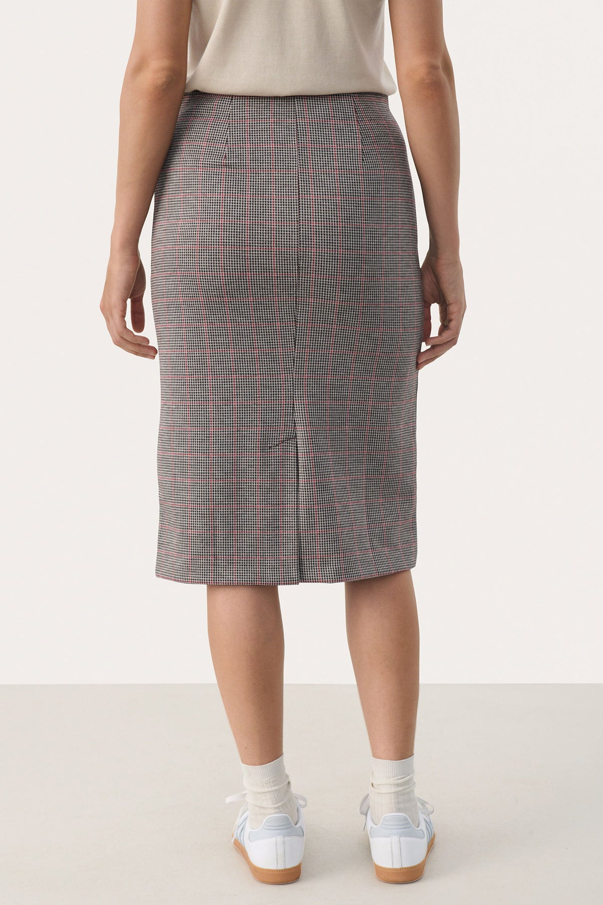 LorinnePW SK Red Check - 30309146
