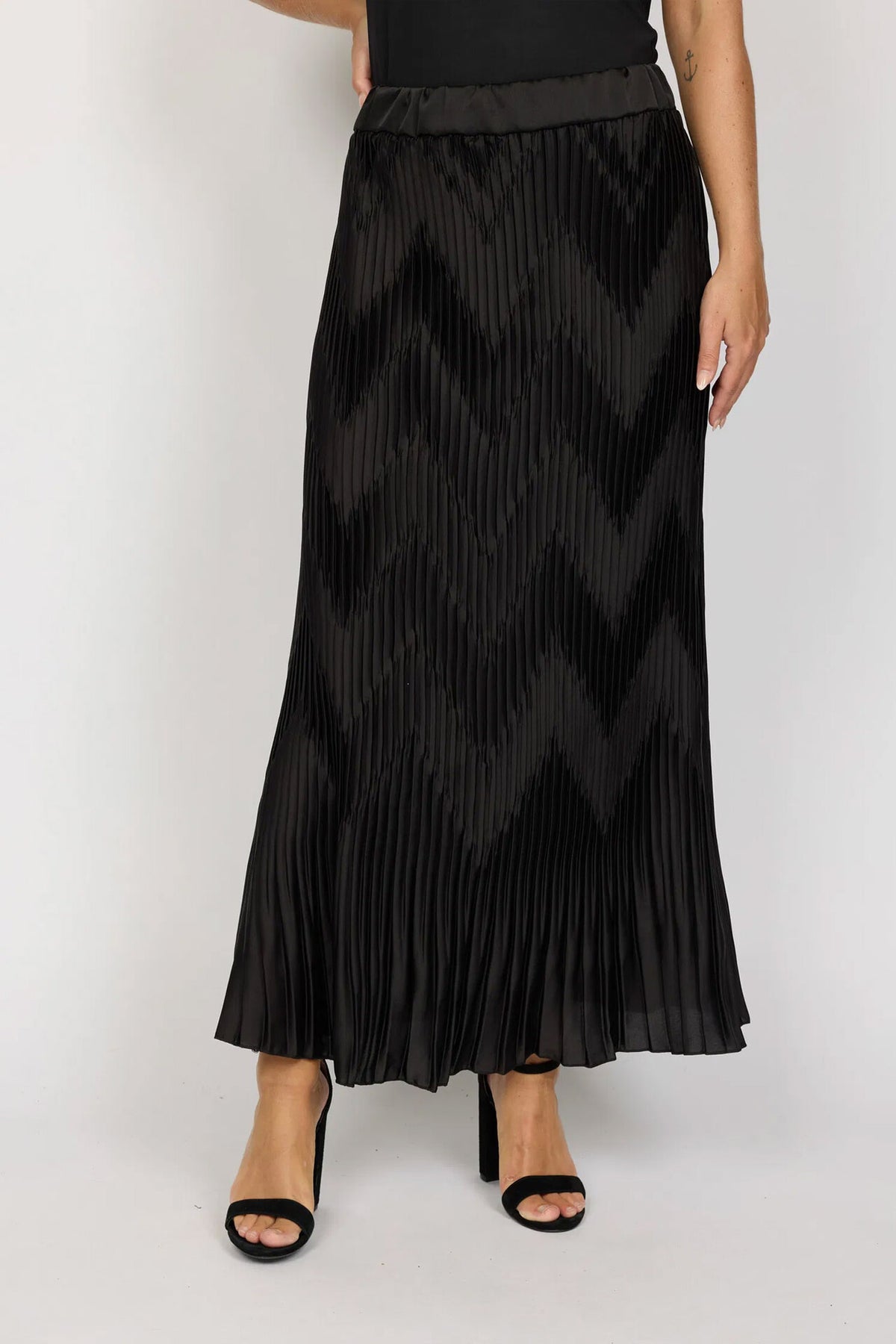 155566Black