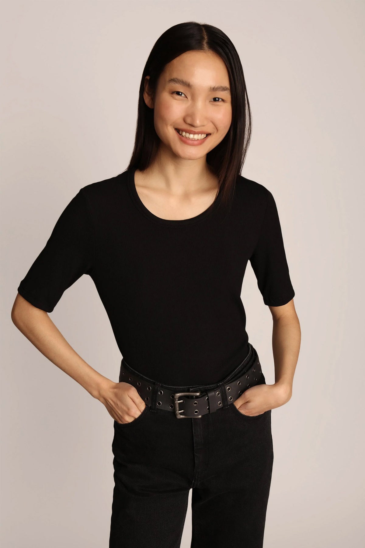 MUTULA 2-Black - 1124/