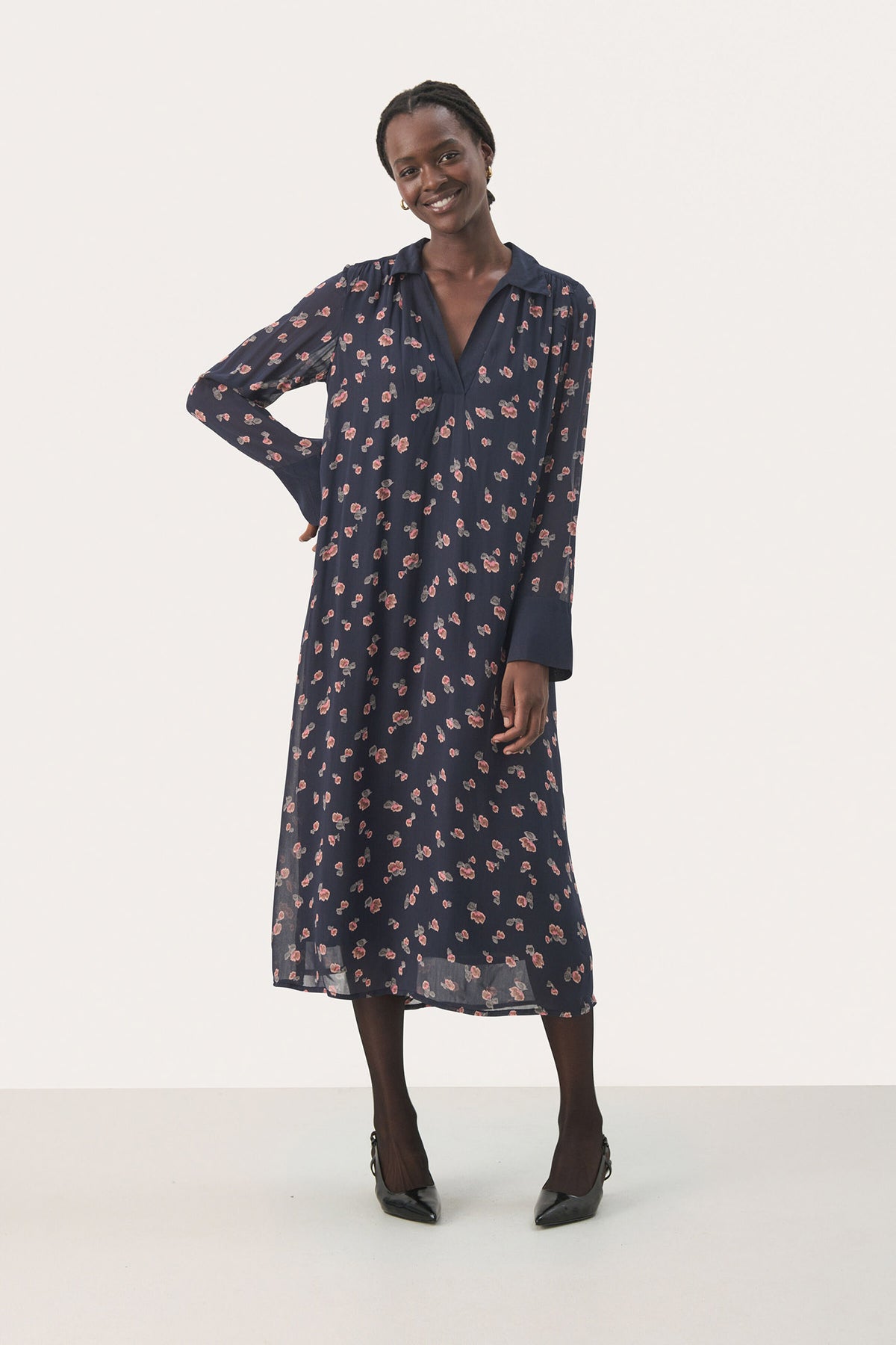 PriscilaPW DR Dark Navy Mini Blurred Flower - 30309257