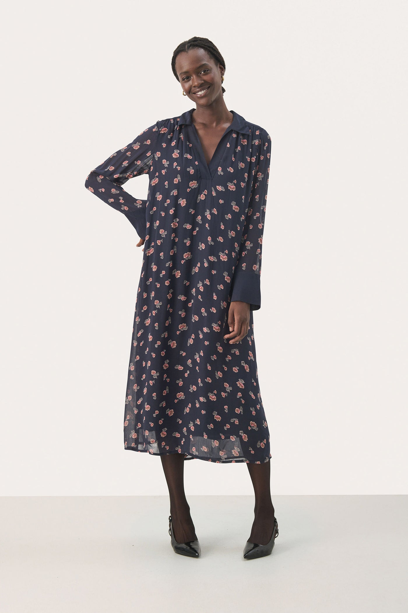 PriscilaPW DR Dark Navy Mini Blurred Flower - 30309257