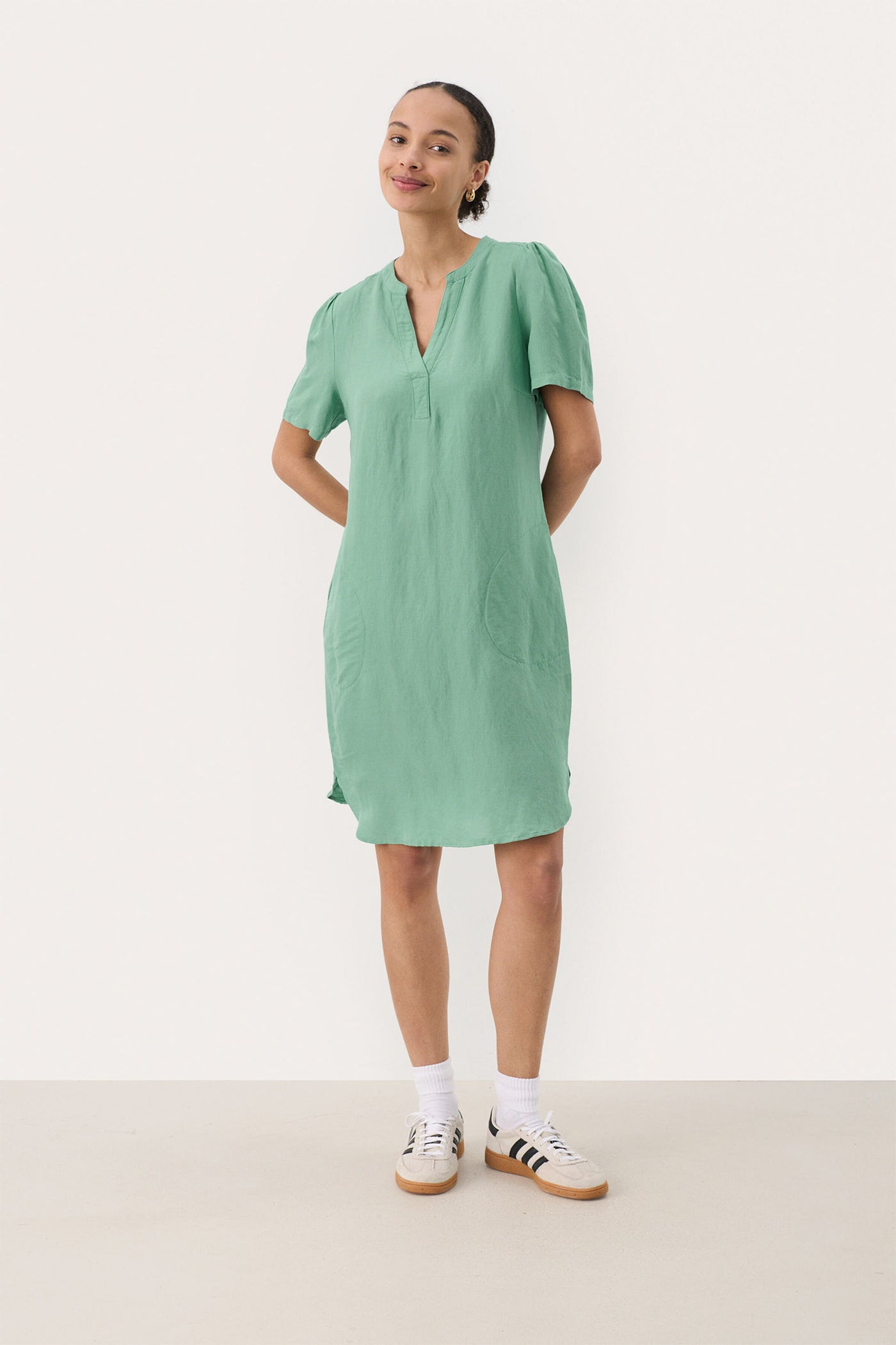 AminasePW DR Feldspar - 30309571