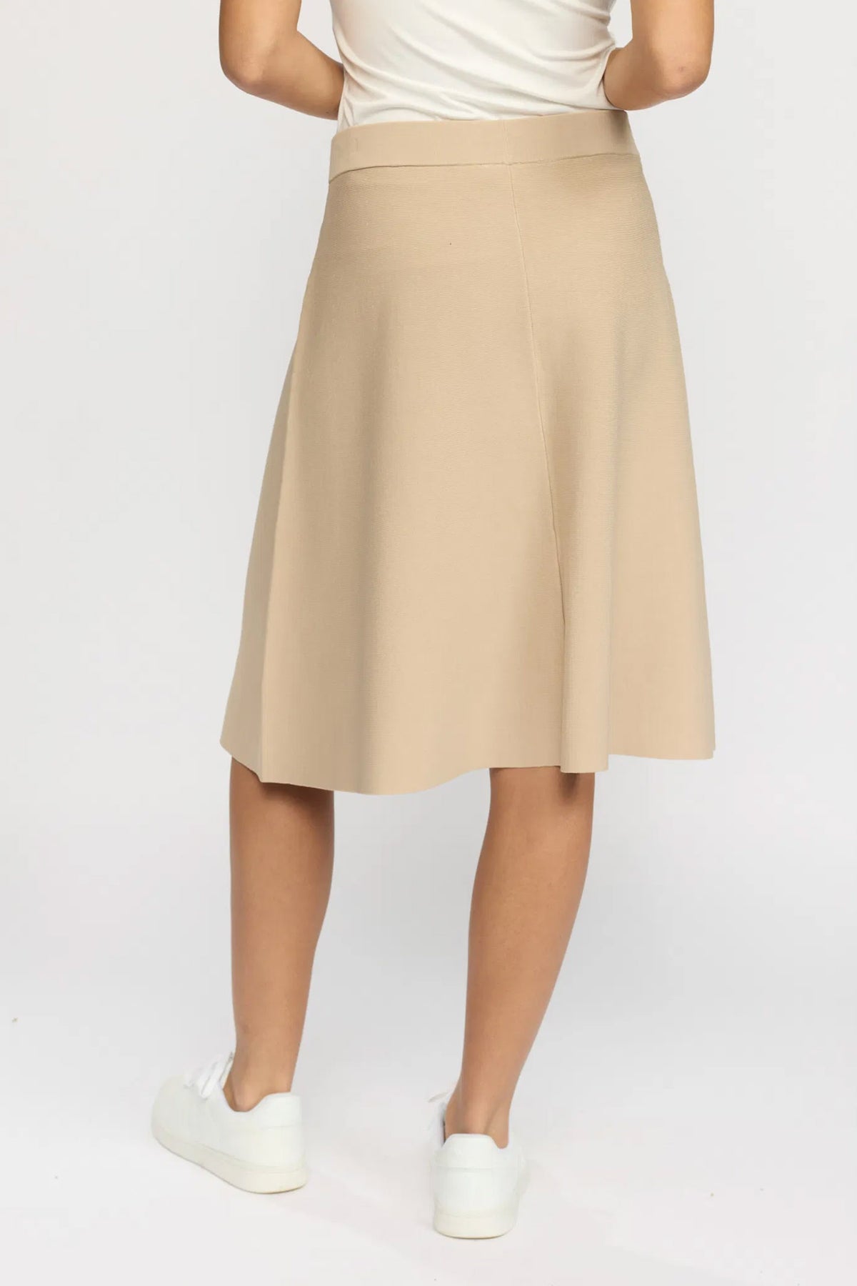 LIVA.SP25 SAND - LIVA.SP25