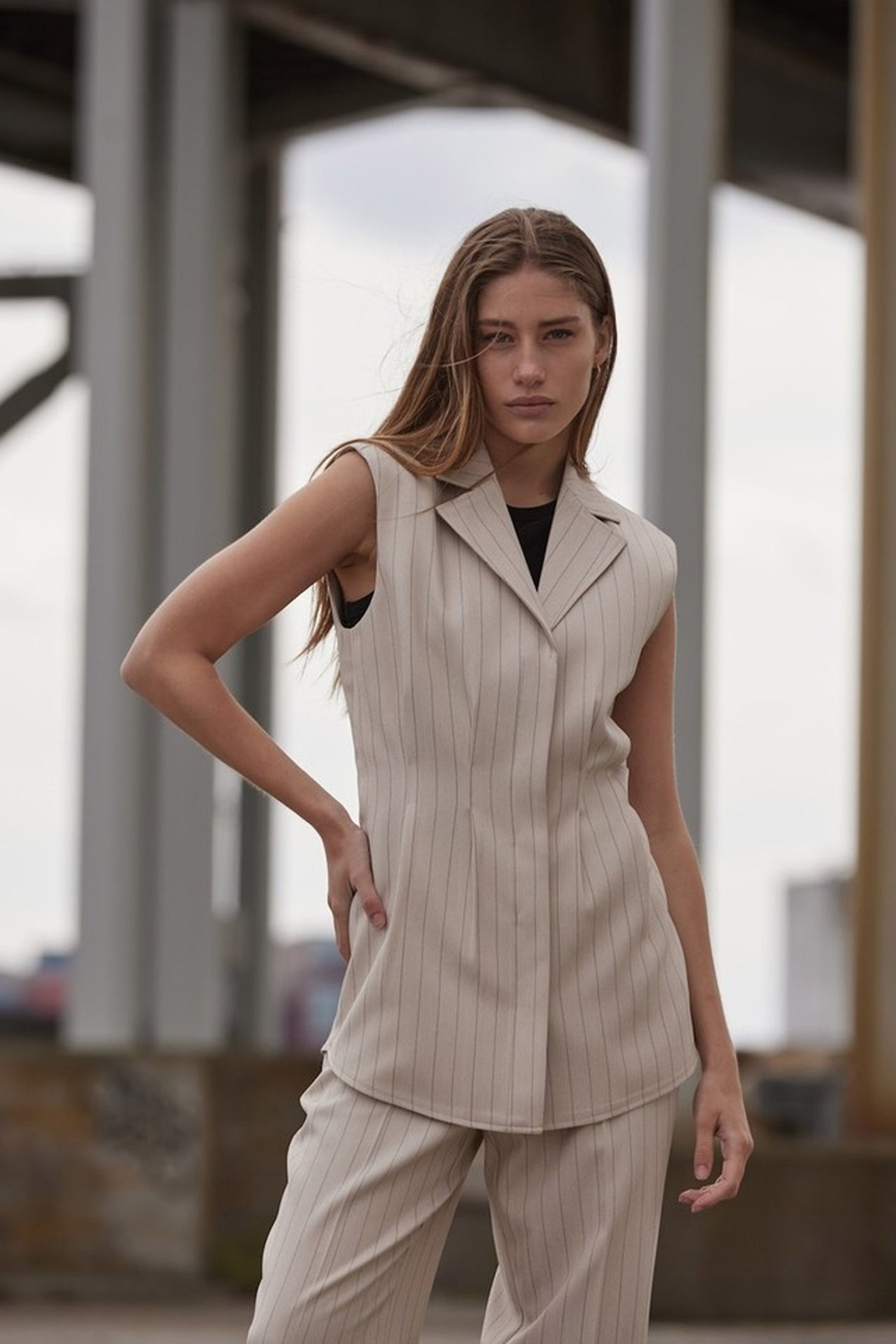 ApricotBBUrwa waistcoat Light Grey stripes
