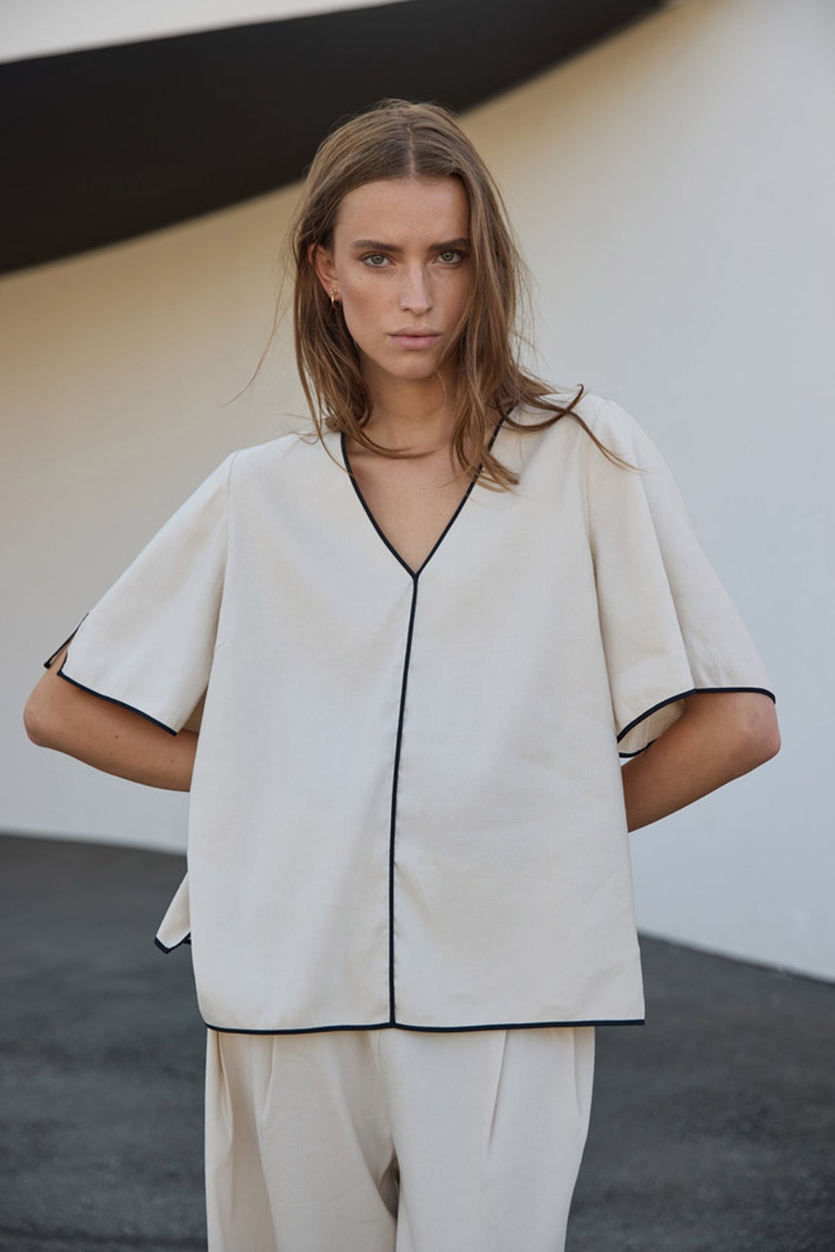 411 Trida top 04 Light-sand - HM1144