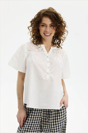 167918White