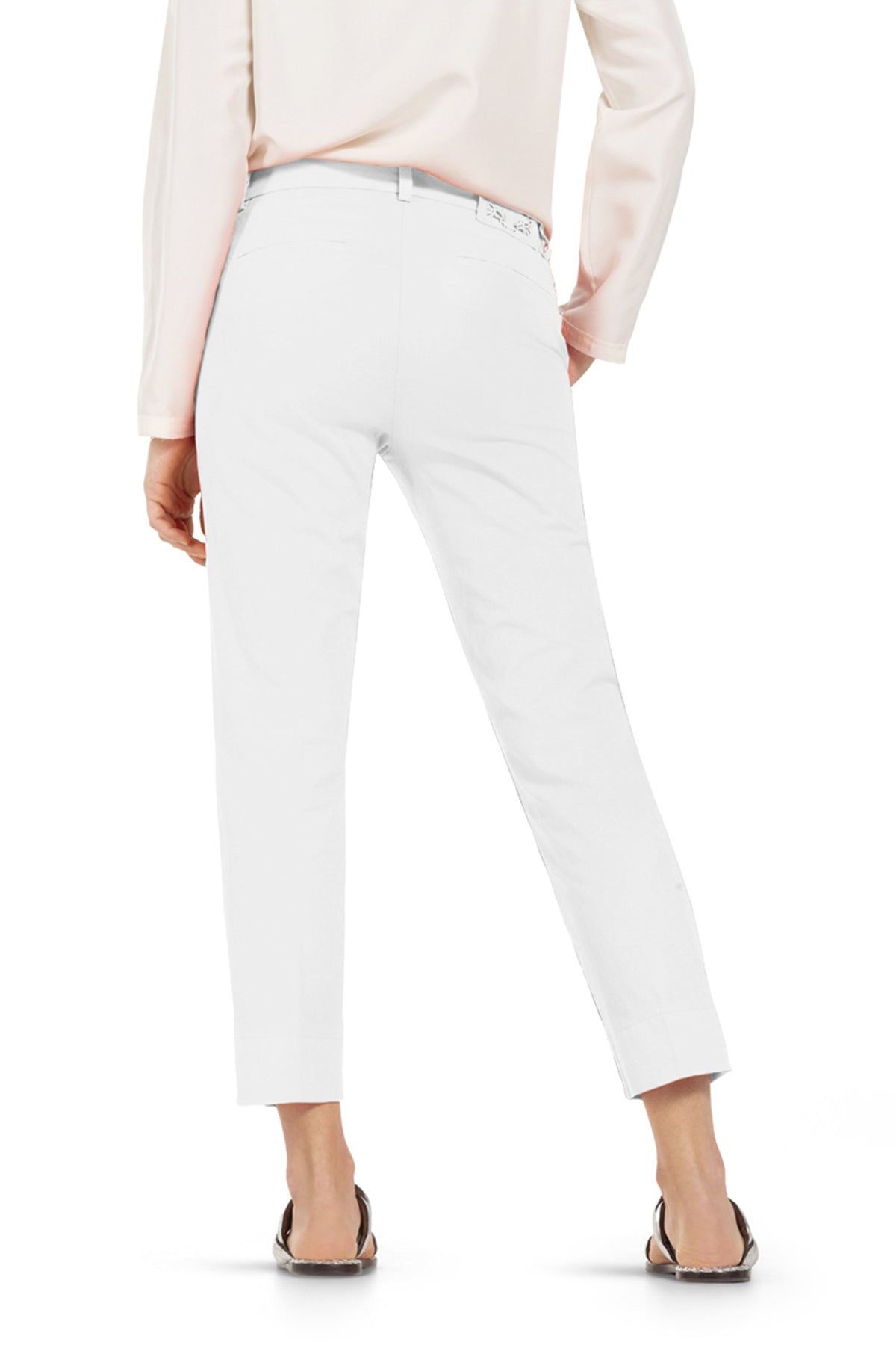 Stella White - 0360 07 7644