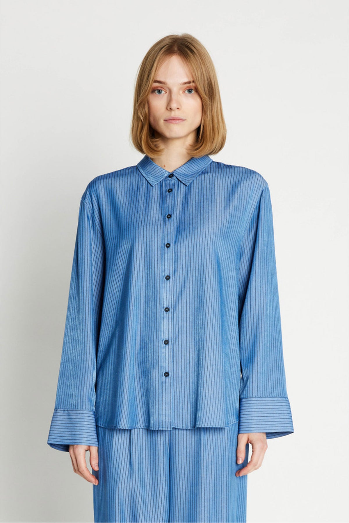 7513RDFNythara shirt 213 Sky blue - RDF255
