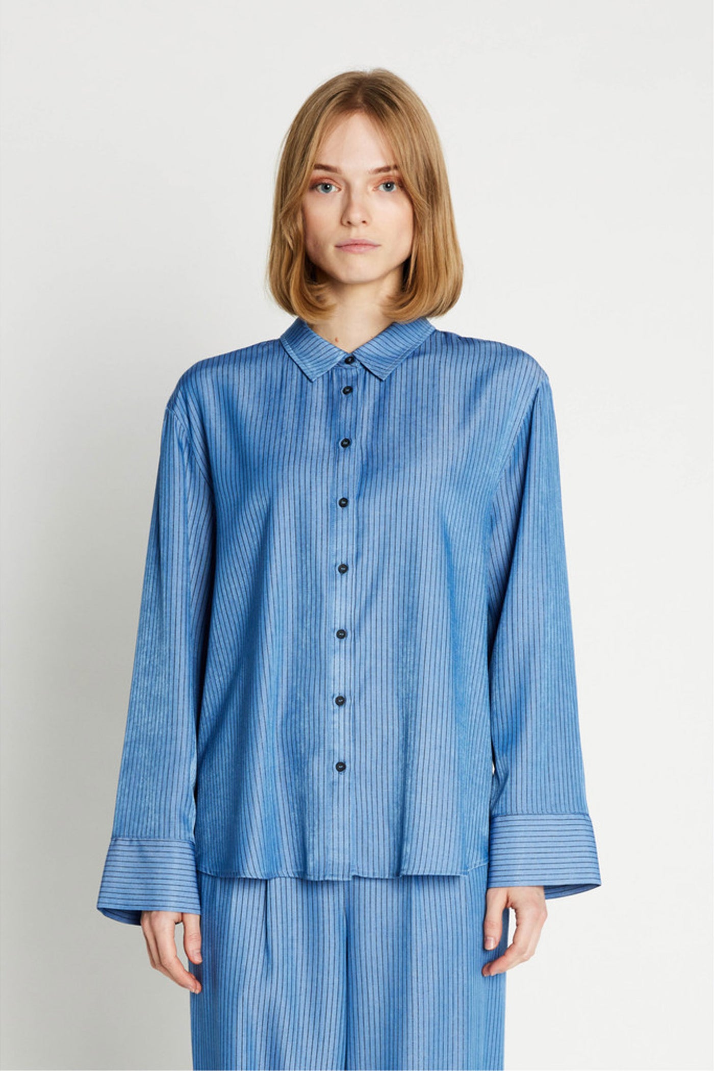 7513RDFNythara shirt 213 Sky blue - RDF255