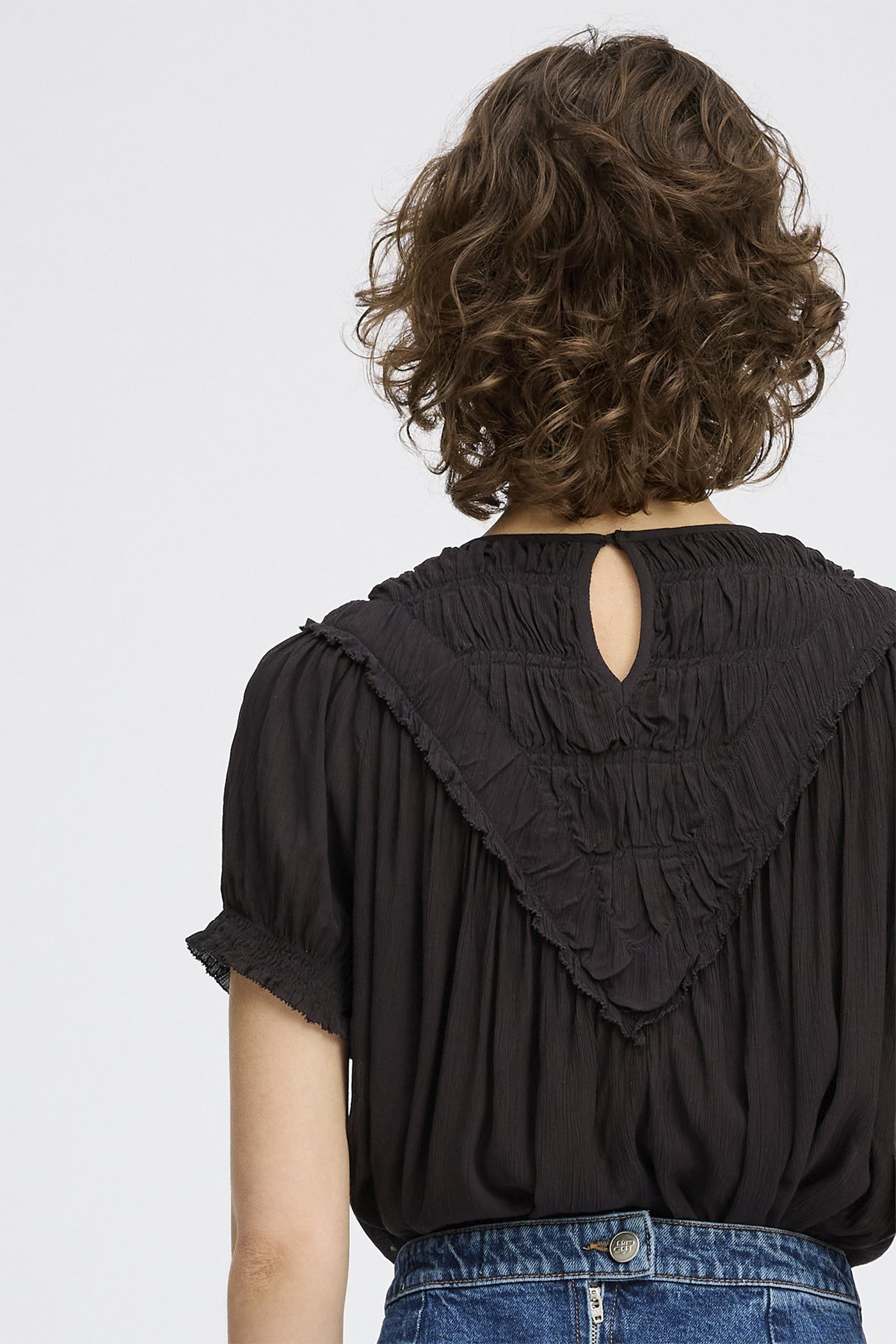 PERILLA 2-Black - 1000/25231