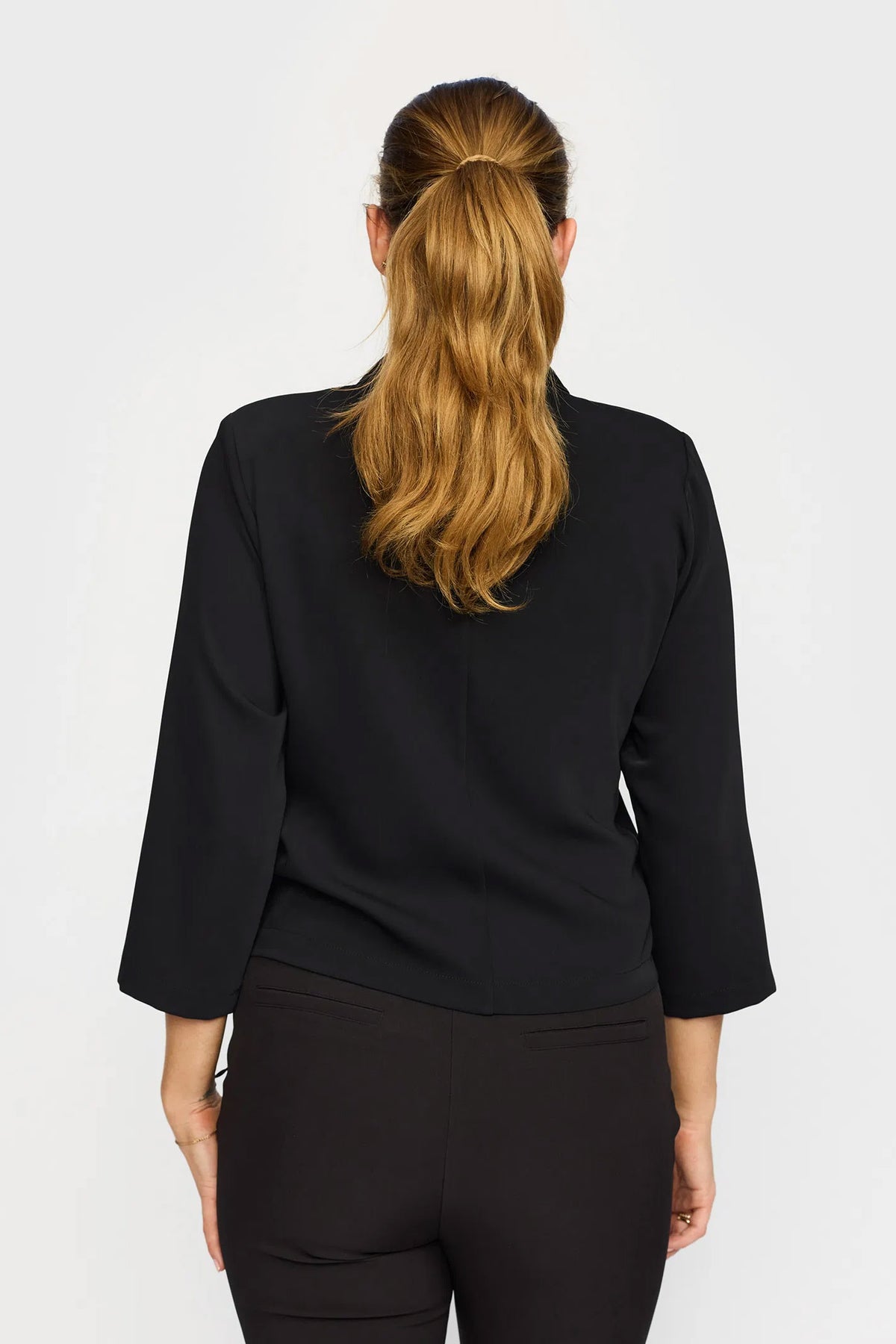 ODA.EA25 Black - ODA.EA25