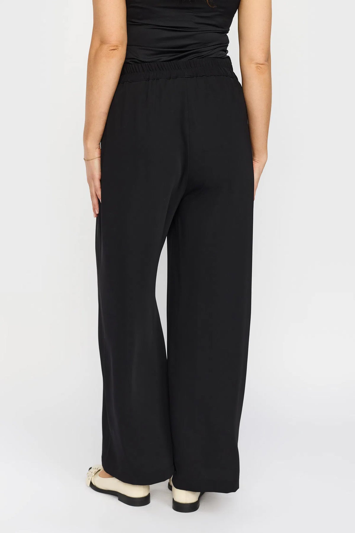 OFELIA.EA25 Black - OFELIA.EA25