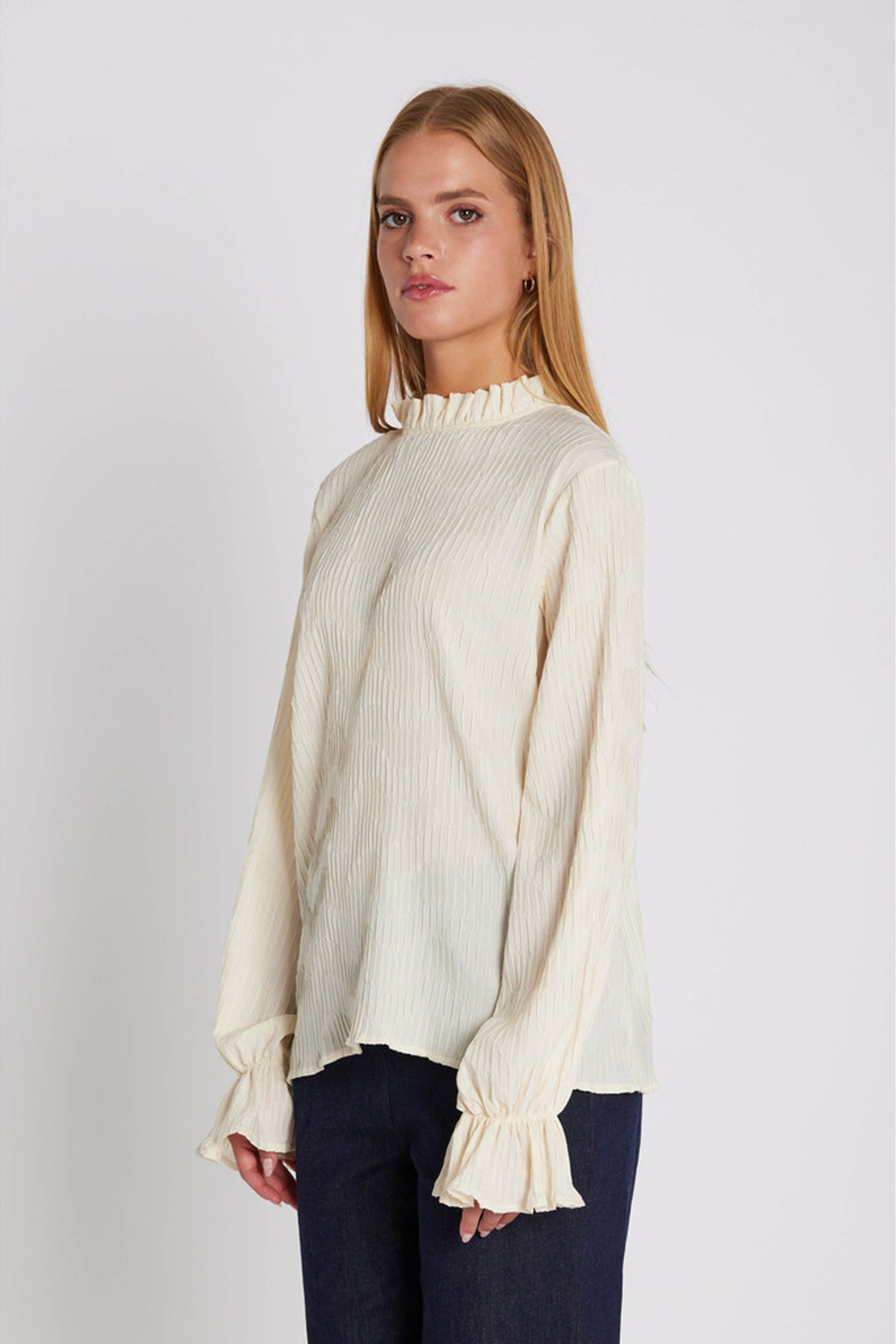 7605RDFYelena blouse 02 Off white - RDF435