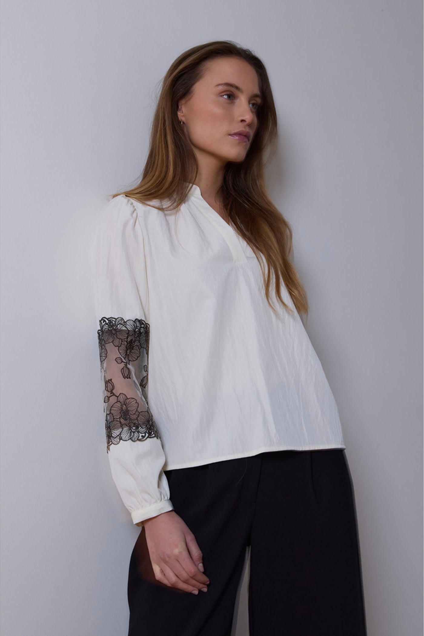 7615RDFEmmeline blouse 02 Off white - RDF441