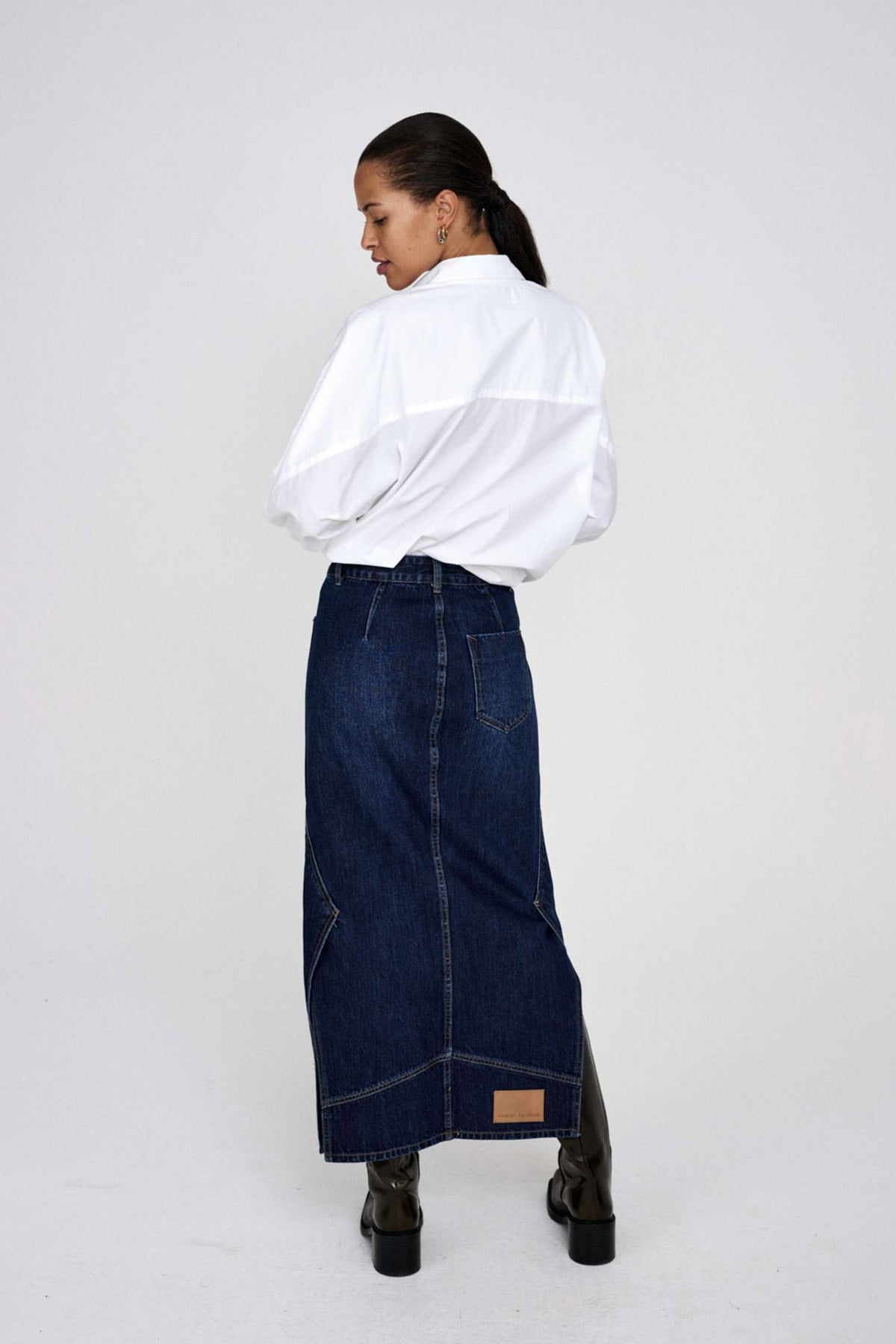 Chloe White - W25385103
