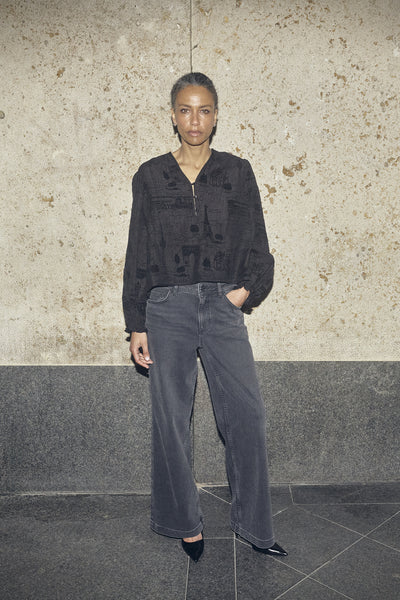 MMTazzin Tale Light Blouse Black - 173900 Thumbnail
