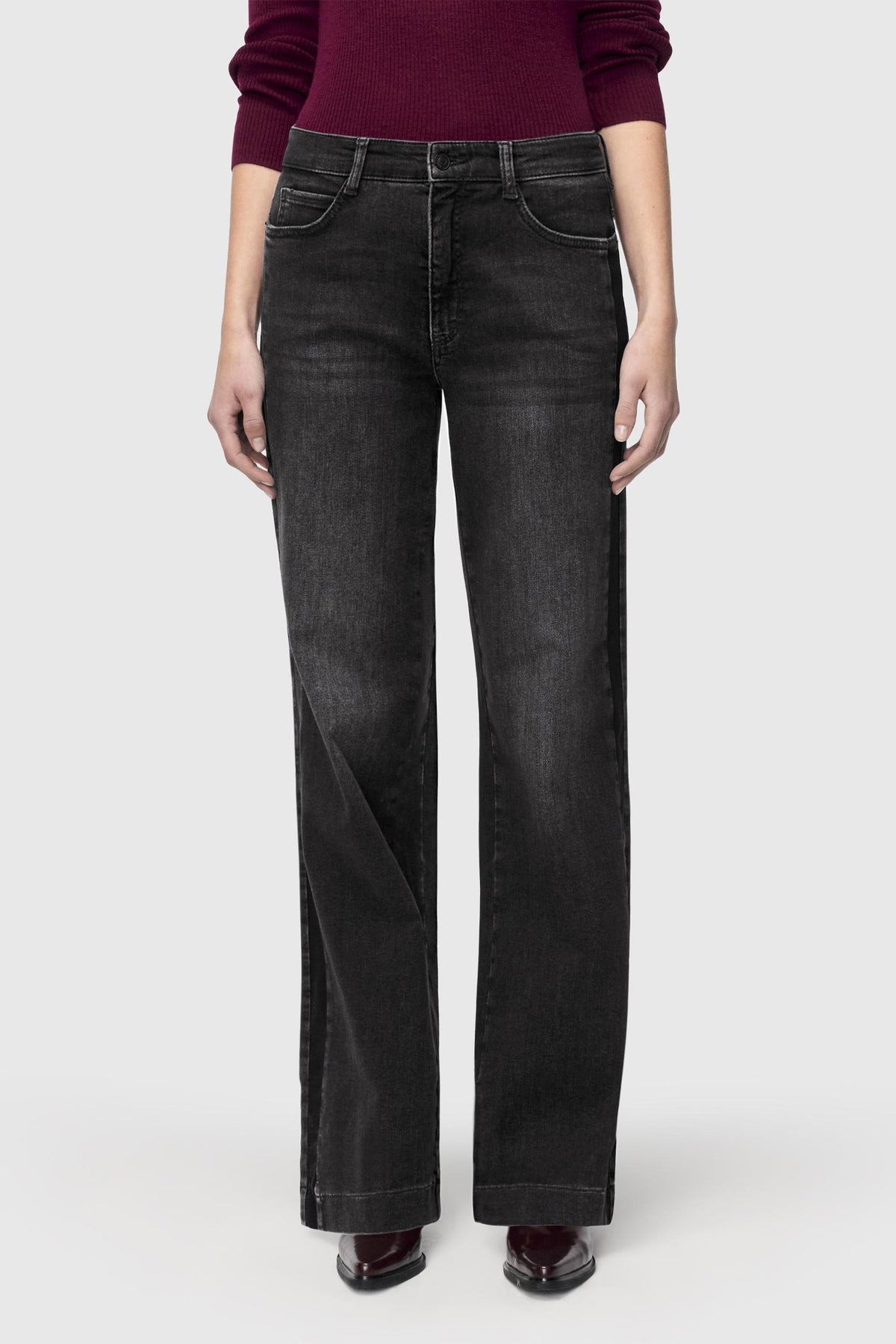WIDE D963 authentic blackest - 5285-90-0387L